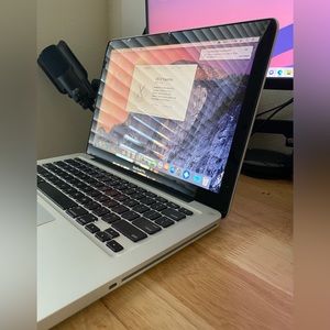 MacBook Pro 13 inch 2011